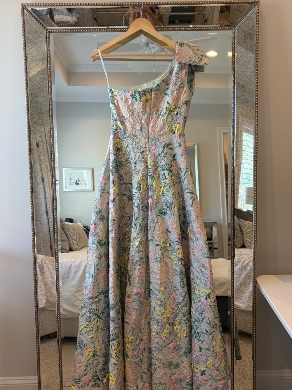 Mac Duggal One Shoulder Brocade Gown With Bow Detai - Picture 3 of 3